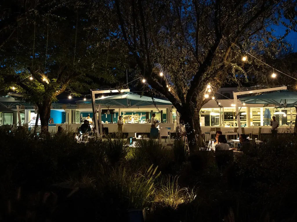 camping-malibu-restaurant