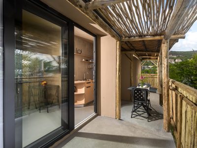 campsite-kacjak-holiday-home-terrace