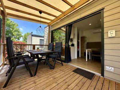 campsite-pra-delle-torri-estivo-premium-plus-exterior-terrace-2