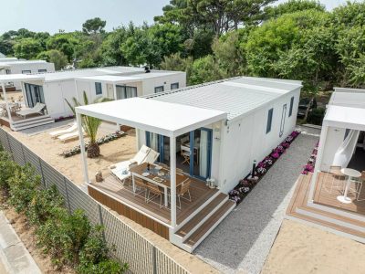 centro-vacanze-villaggio-san-francesco-mobile-home-lodge-deluxe-sea-view-exterior-mobile-home