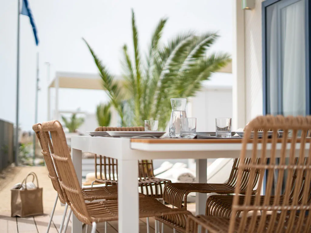 centro-vacanze-villaggio-san-francesco-mobile-home-lodge-deluxe-sea-view-exterior-terrace