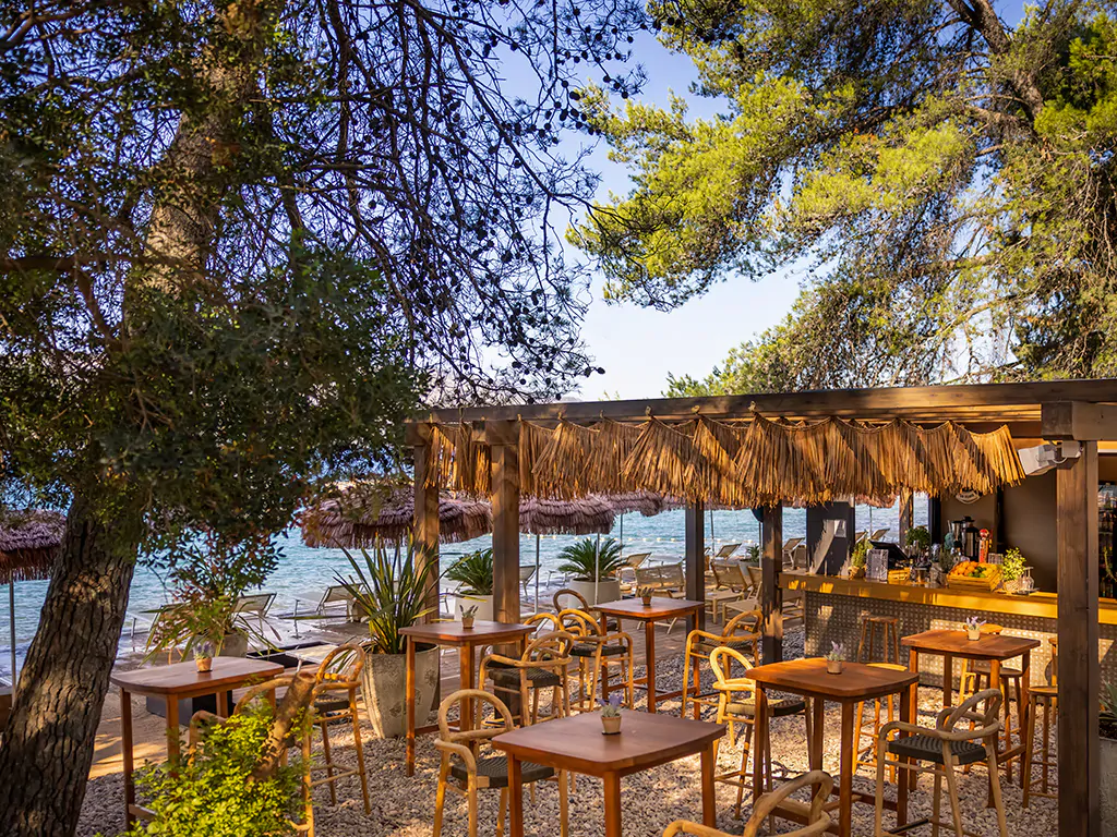 hvar-villas-resort-beach-bar-sea-view