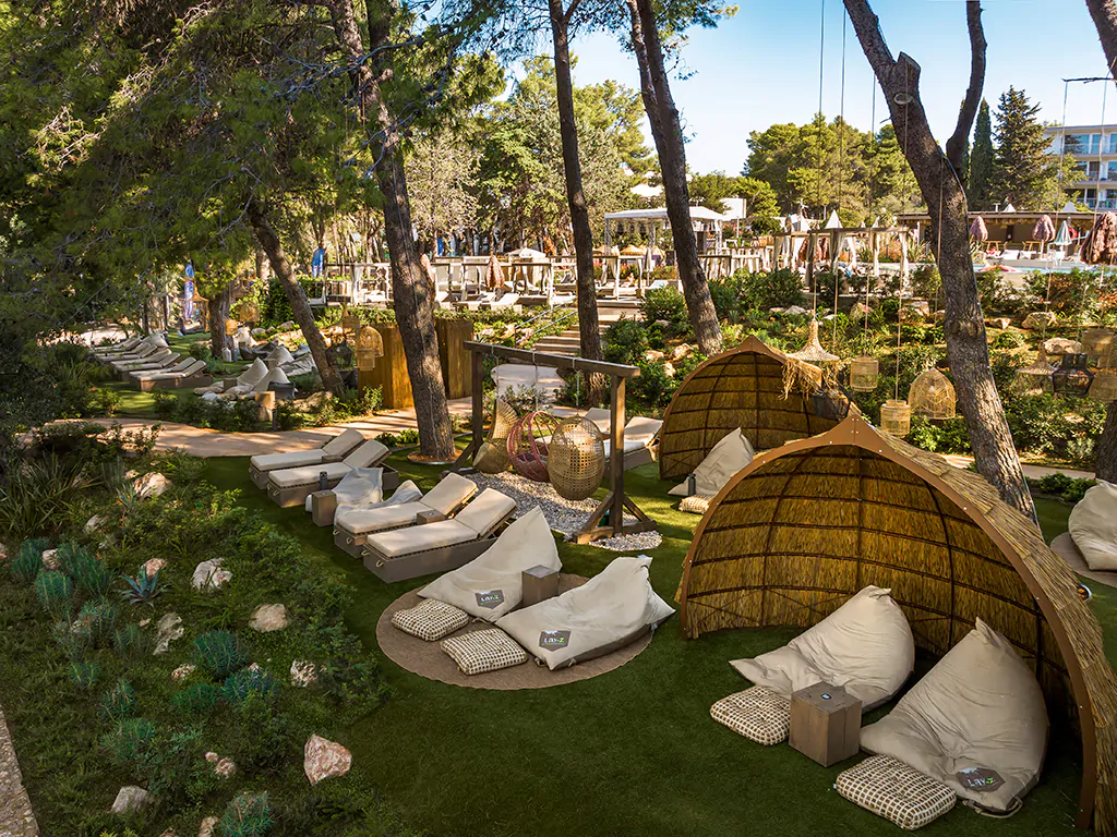 hvar-villas-resort-lounge-relax-time