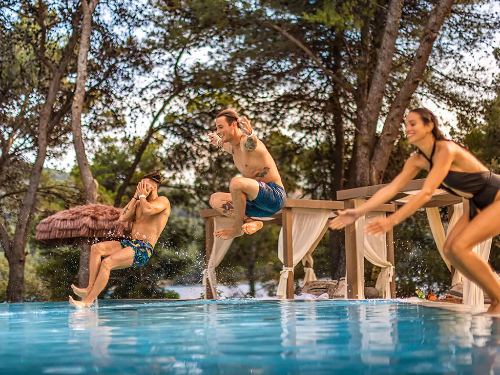 hvar-villas-resort-oudoor-pool-fun-time