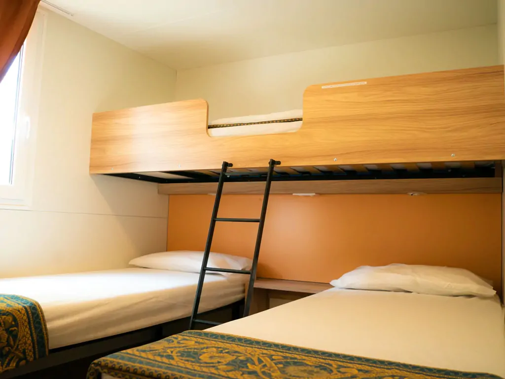 mobile-home-lemon-hill-villaggio-san-francesco-interior-bunk-bed