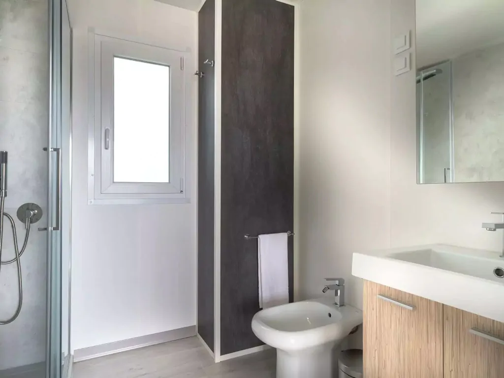 prestige-villaggio-san-francesco-interior-bathroom