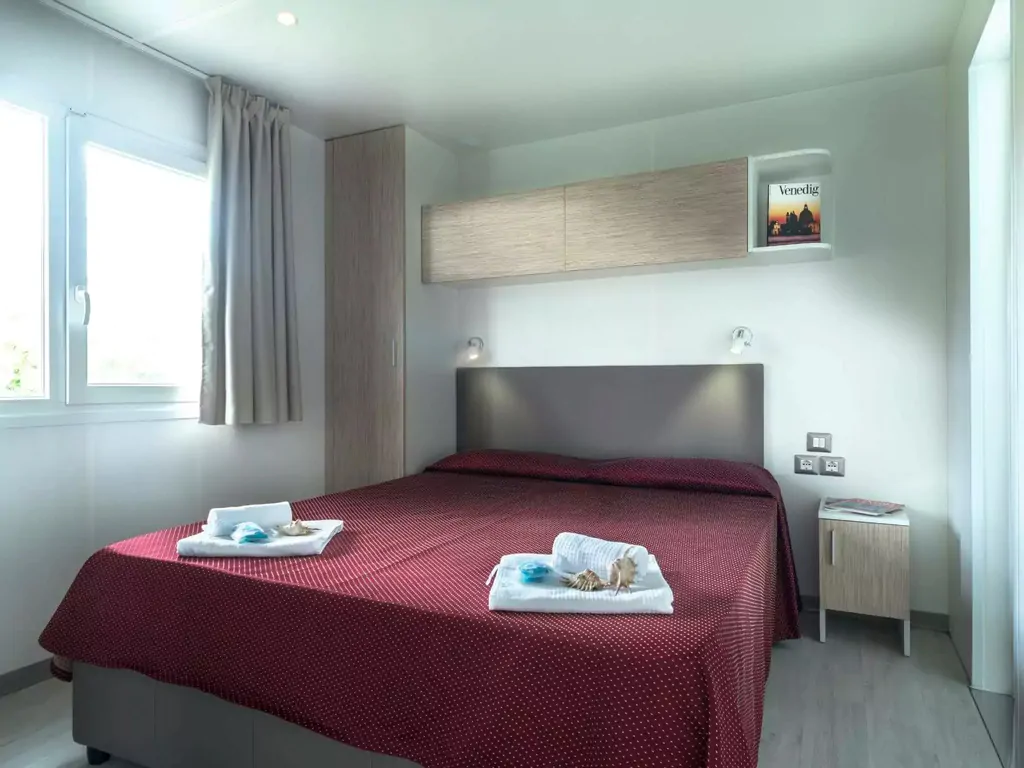prestige-villaggio-san-francesco-interior-double-bed