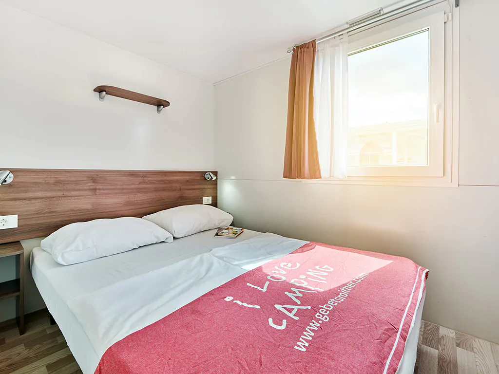 brioni-sunny-camping-interior-bedroom