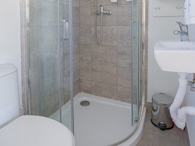 elements-selce-studio-mobile-home-for-7-interior-bathroom