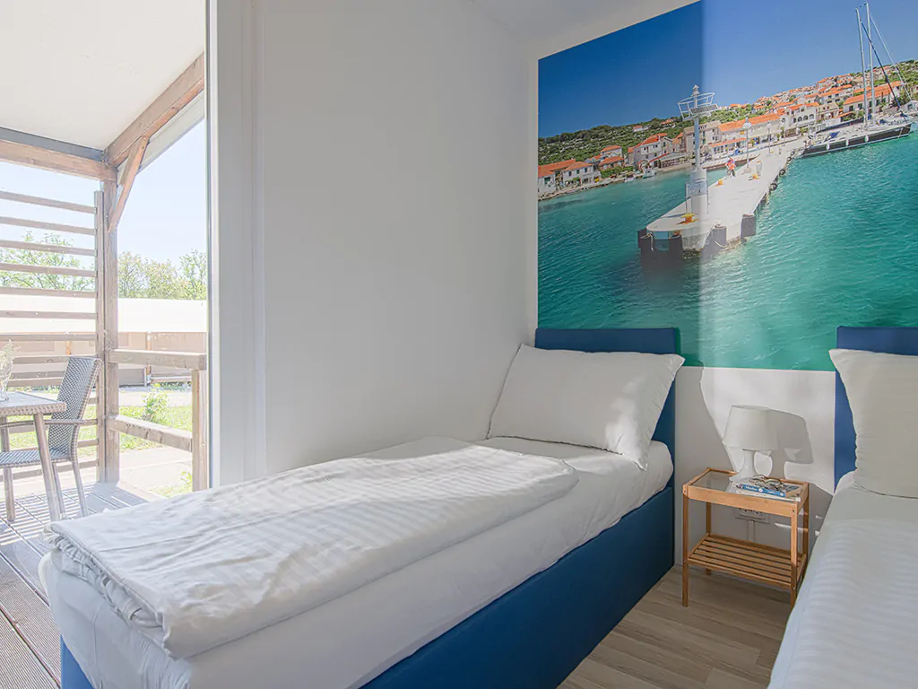 elements-selce-studio-mobile-home-for-7-interior-bedroom-single-beds