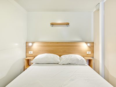 mobile-home-classic-a-interior-bedroom