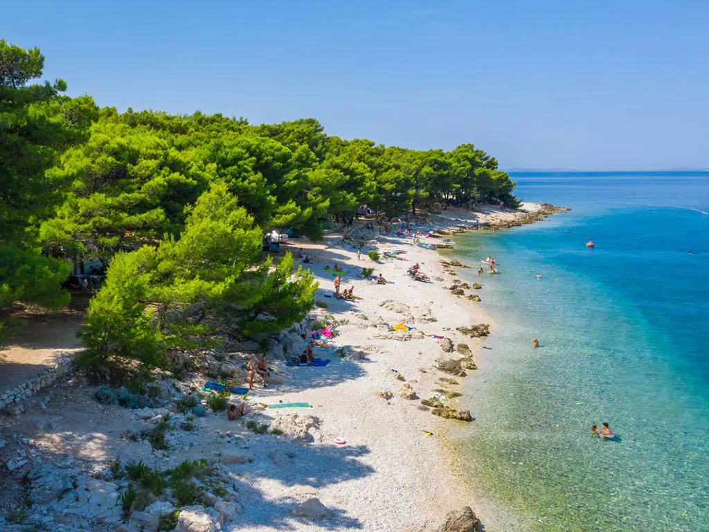 campsite-adriatic-beach