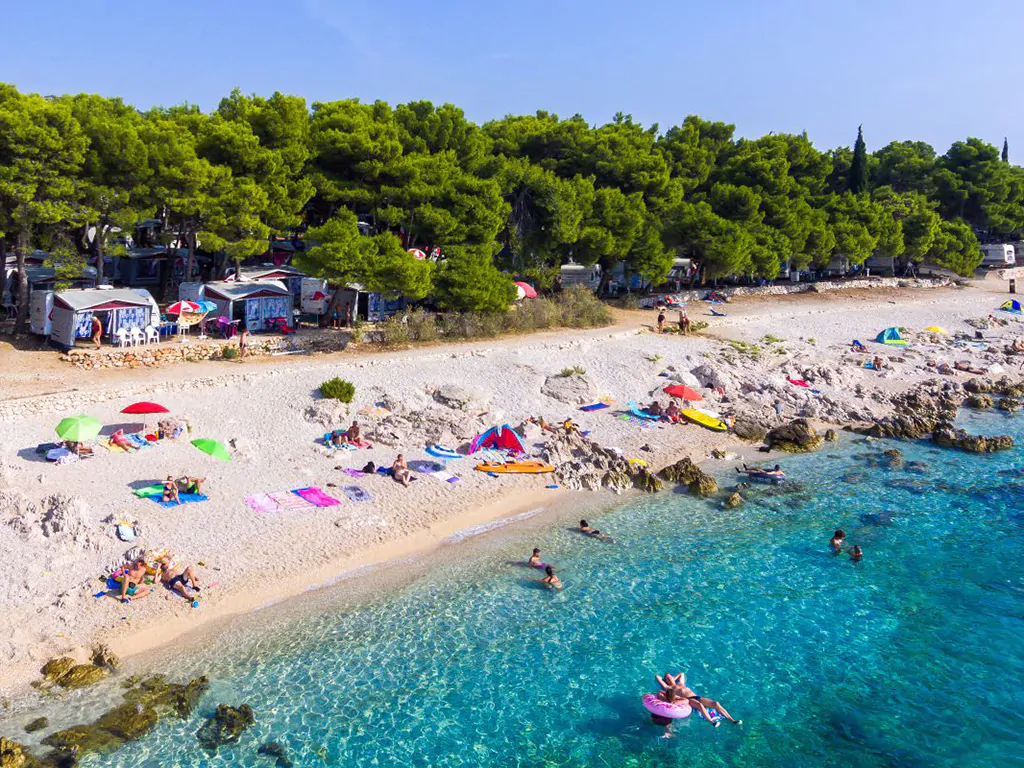 campsite-adriatic-view-from-above-beach