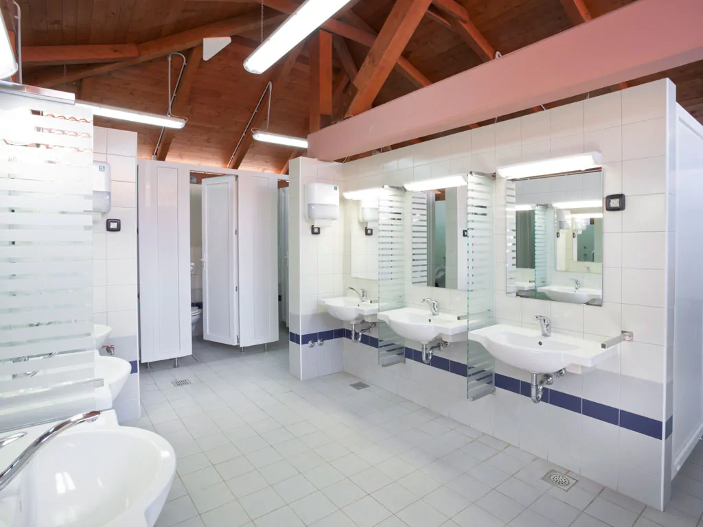 campsite-baldarin-sanitary-facility-2