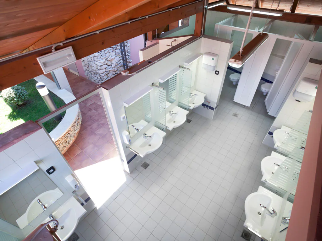 campsite-baldarin-sanitary-facility-ii-2