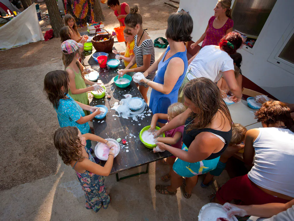 campsite-bijar-kids-playing-2
