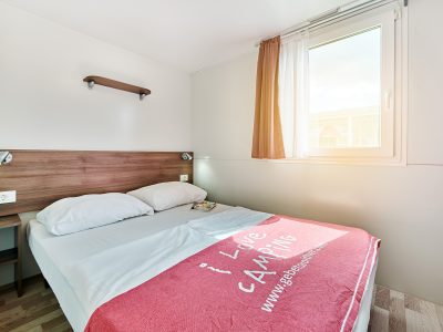 mobile-home-classic-h-interior-bedroom