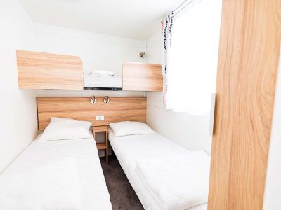 mobile-home-premium-a-interior-bedroom-single-beds-5