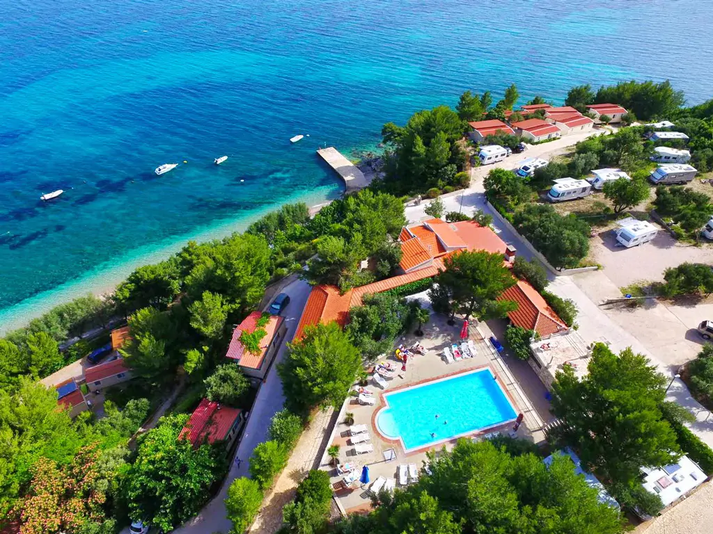 camping-nevio-birds-eye-view
