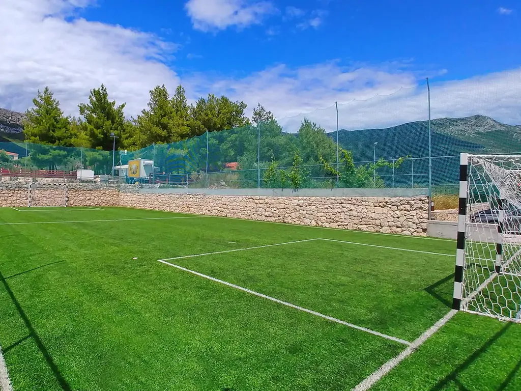 camping-nevio-football