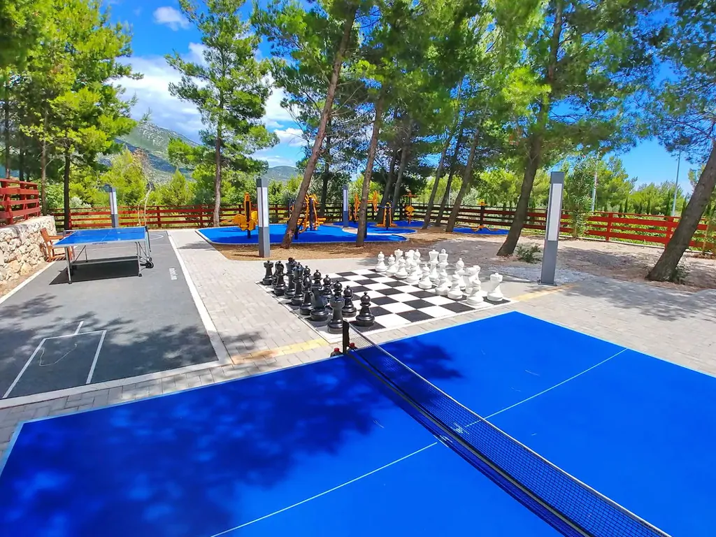 camping-nevio-playground