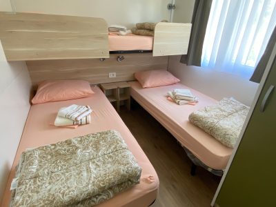 mobile-home-premium-j-interior-single-beds