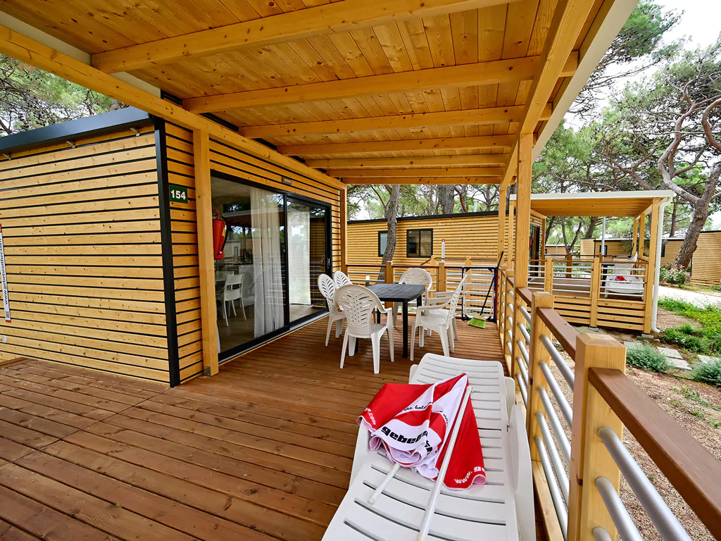 premium-n-cikat-exterior-terrace