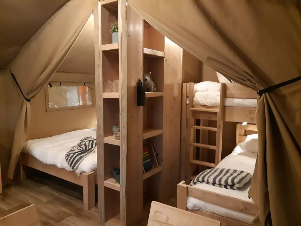 aminess-maravea-camping-resort-safari-tent-lodge-bedrooms
