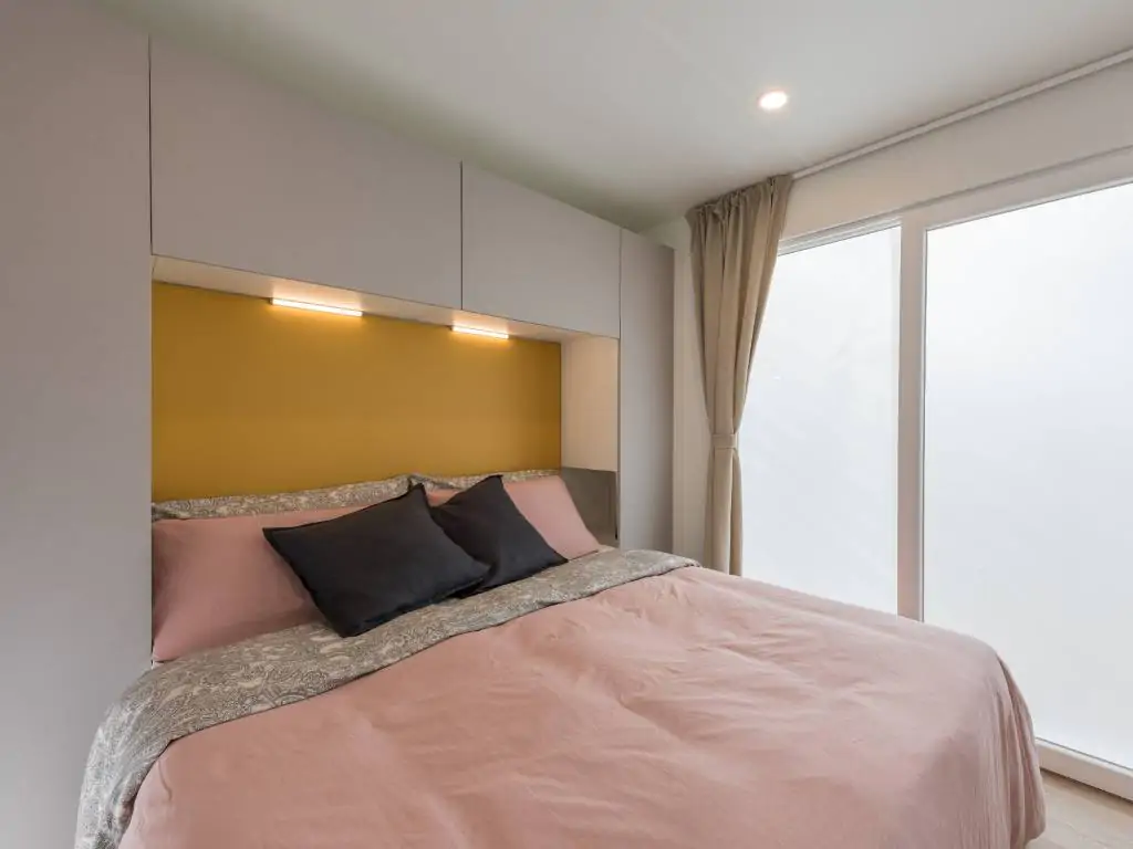 camping-bijela-uvala-mobile-home-porec-bedroom-double-bed