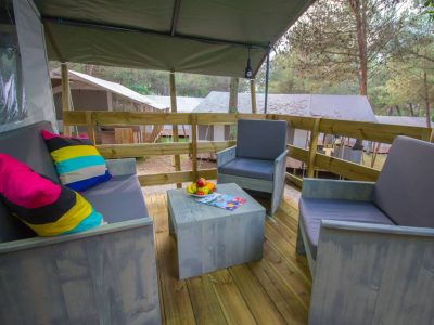 camping-lanterna-glamping-tent-luxury-safari-tent-6-persons-exterior-terrace