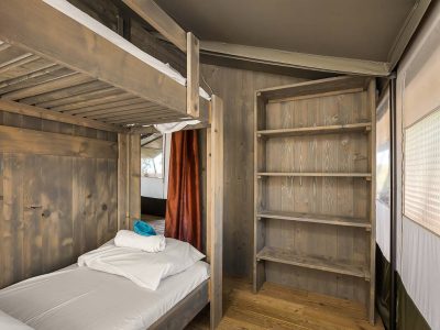 camping-lanterna-glamping-tent-luxury-safari-tent-6-persons-interior-bedroom-bunk-beds-i