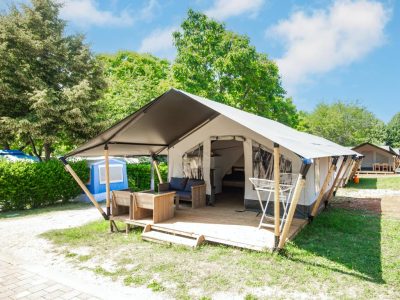 camping-lanterna-glamping-tent-safari-tent-comfort-airco-exterior-glamping-tent-i