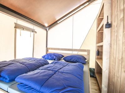 camping-porto-sole-safari-tent-comfort-single-beds