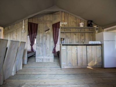 camping-valkanela-luxury-safari-tent-living-room