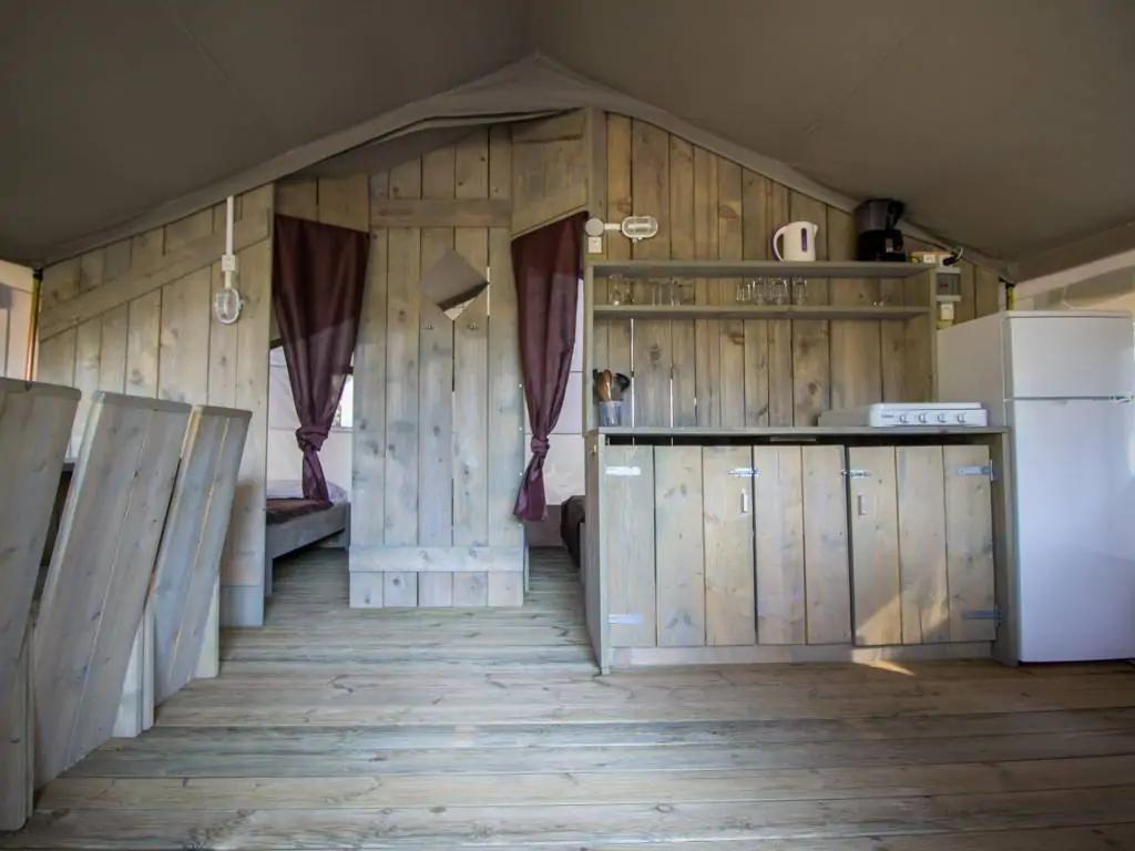 camping-valkanela-luxury-safari-tent-living-room
