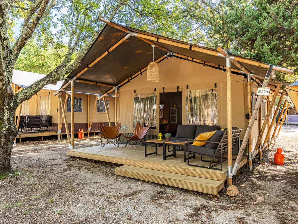 campsite-bijela-uvala-glamping-safari-tent-lodge-6-persons-exterior-front-view-2