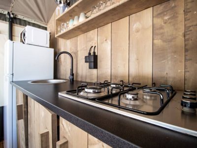 campsite-polari-safari-tent-s-6-p-kitchen-ii