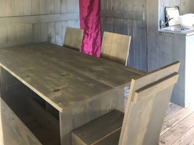 campsite-polari-safari-tent-s-airco-5-persons-dining-table