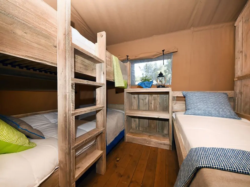 campsite-stoja-two-bedroom-glamping-tent-interior-bedroom-bunk-bed