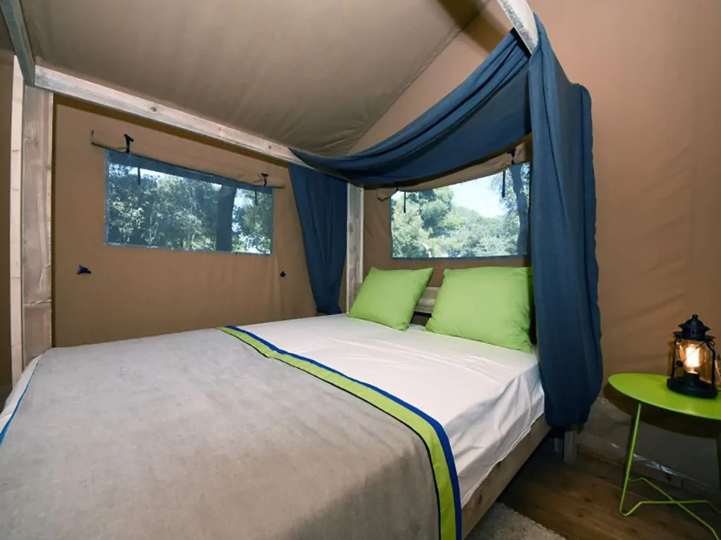 campsite-stoja-two-bedroom-glamping-tent-interior-bedroom
