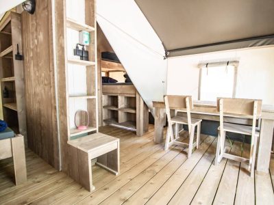 campsite-zelena-laguna-safari-tent-comfort-interior-living-room
