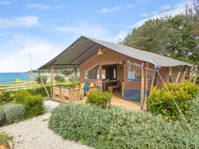 fkk-naturist-campsite-ulika-safari-tent-s-arico-front-view
