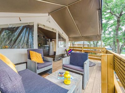 fkk-solaris-safaritent-exterior-terrace