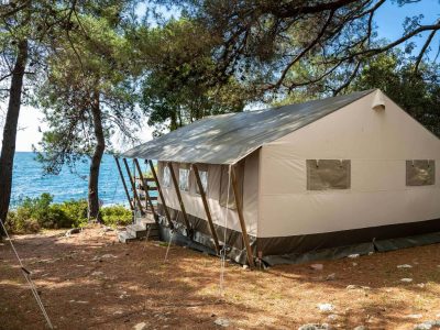 fkk-koversada-luxury-safari-tent-exterior-back-view-2