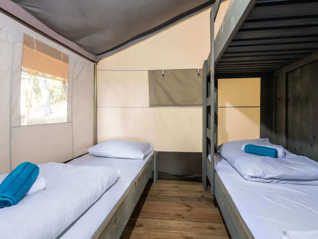 fkk-koversada-luxury-safari-tent-single-beds