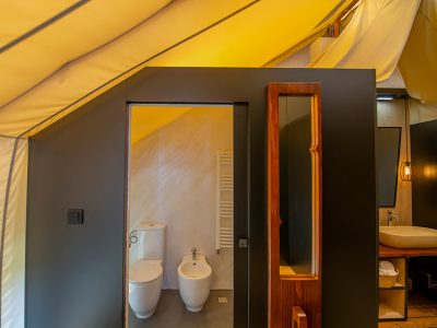 floria-premium-tent-private-interior-toilet-albia