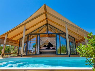 floria-premium-tent-private-pool-albia-2