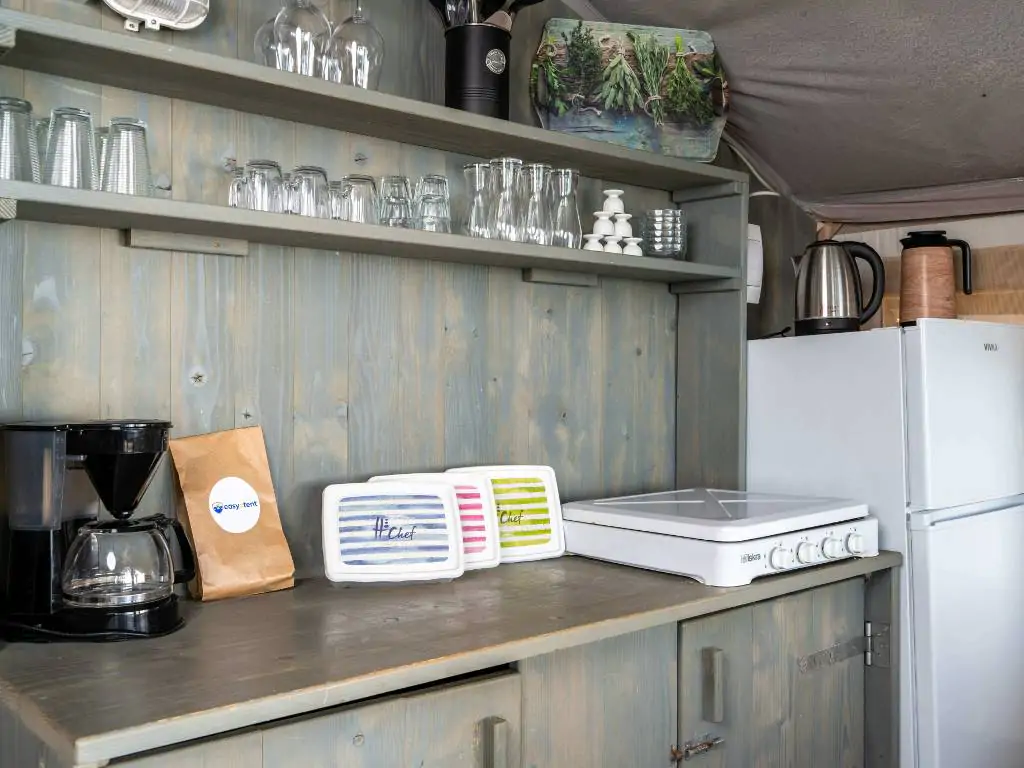 koversada-luxury-safari-tent-kitchen-top