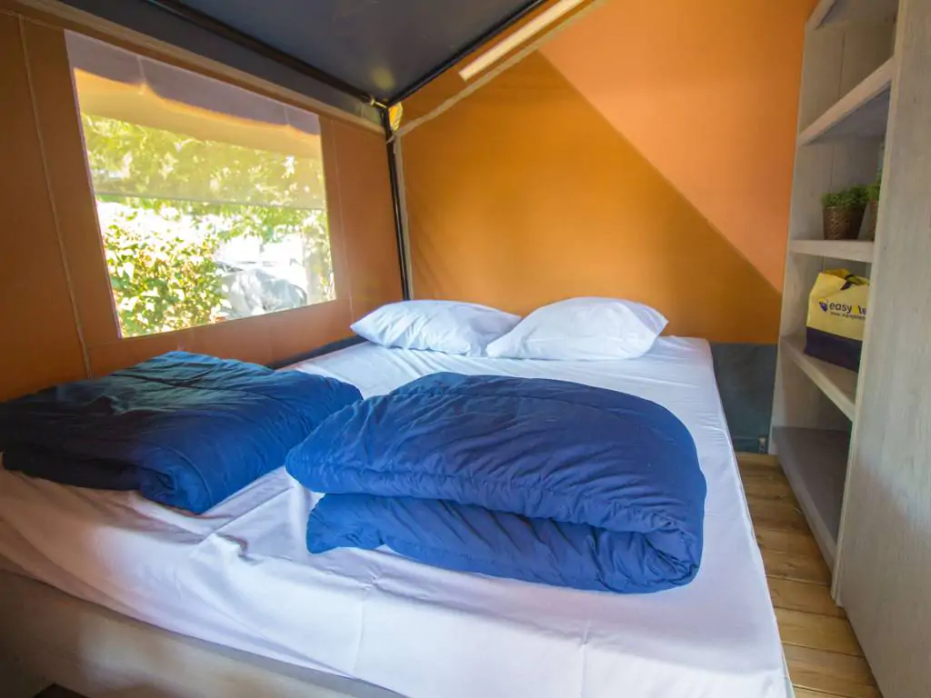 porto-sole-kroatie-comfort-airco-interior-double-bed