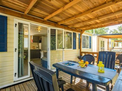 zelena-laguna-mobile-home-capri-exterior-terrace